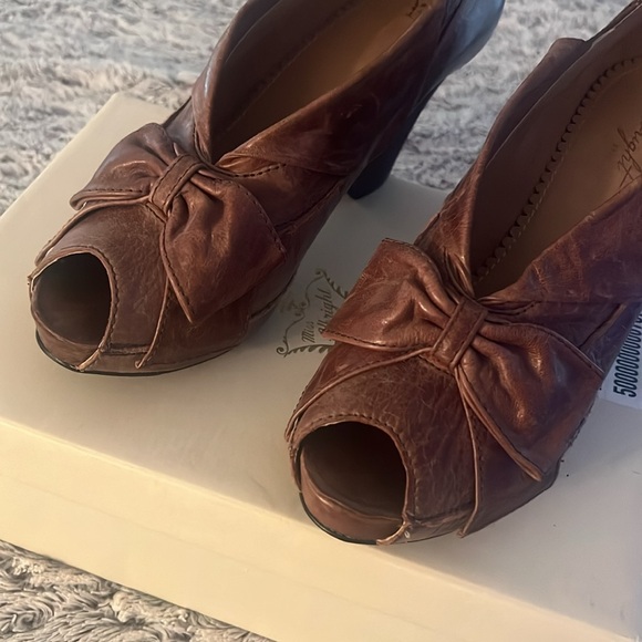 ANTHROPOLOGIE MISS ALBRIGHT Leather Clog Heeled Sandal Bootie Open Toe 8.5B - Picture 2 of 6